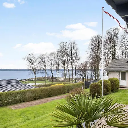 度假居 3 Bedroom Cozy In *