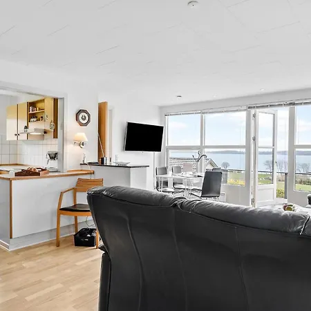 3 Bedroom Cozy In