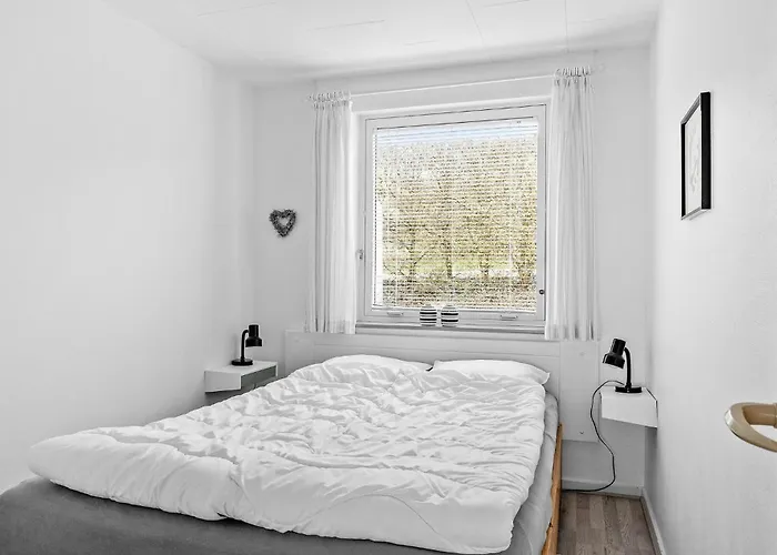 3 Bedroom Cozy In Semesterbostad Aabenraa